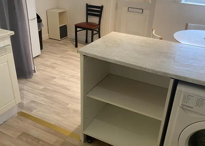 Holiday home Cheerful 2 Bedroom Residential - Free Parking Leeds (West Yorkshire)